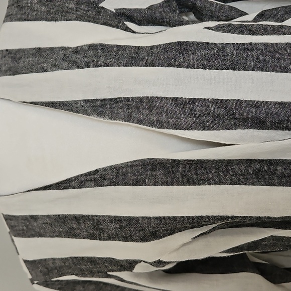 Ashley Stewart Women's Black and White Linen Blend Striped Open Blazer Sz 14 - Picture 2 of 8